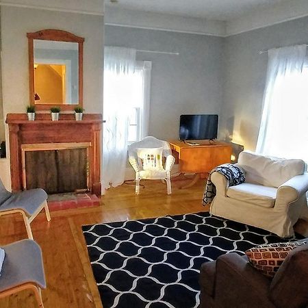 Appartement Beside The Tulip Tree à Shelburne Extérieur photo
